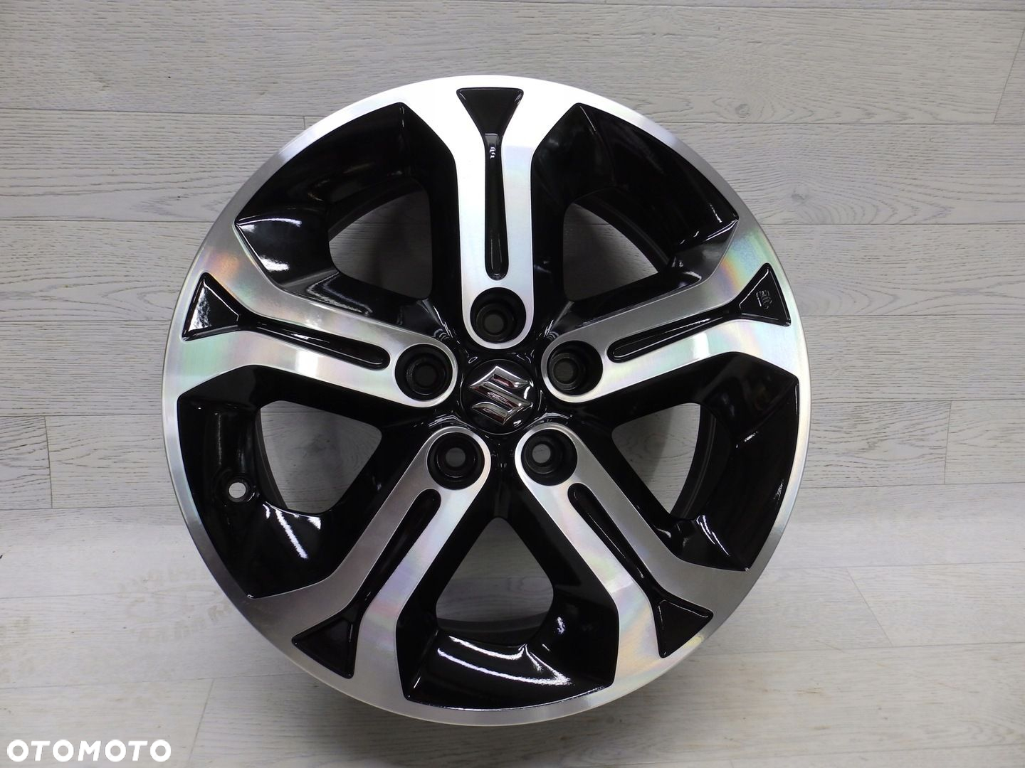 Felgi Suzuki Vitara 6.5Jx17CH Et50 5x114.3 - 6