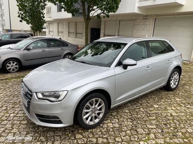 Audi A3 Sportback 1.6 TDI DPF Ambiente - 1