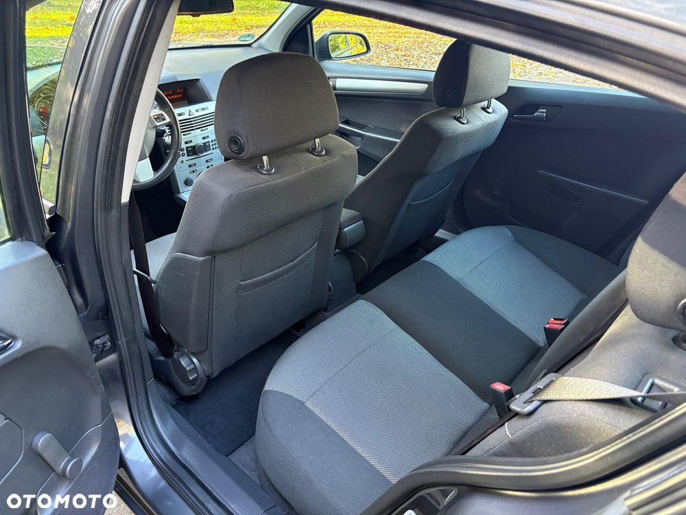 Opel Astra - 19
