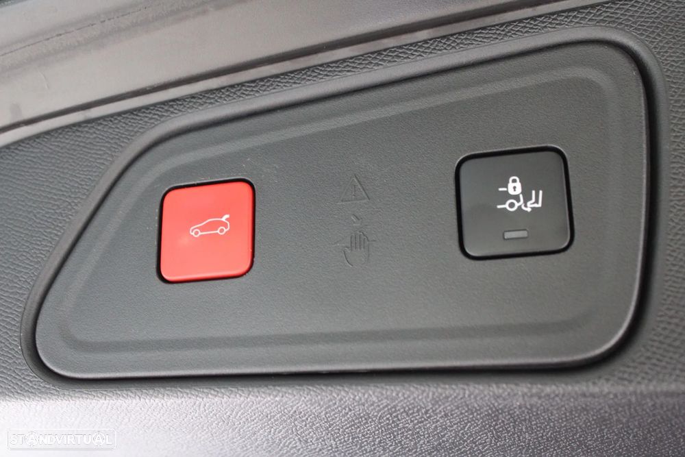 Peugeot 3008 1.2 PureTech GT Line EAT8 - 38