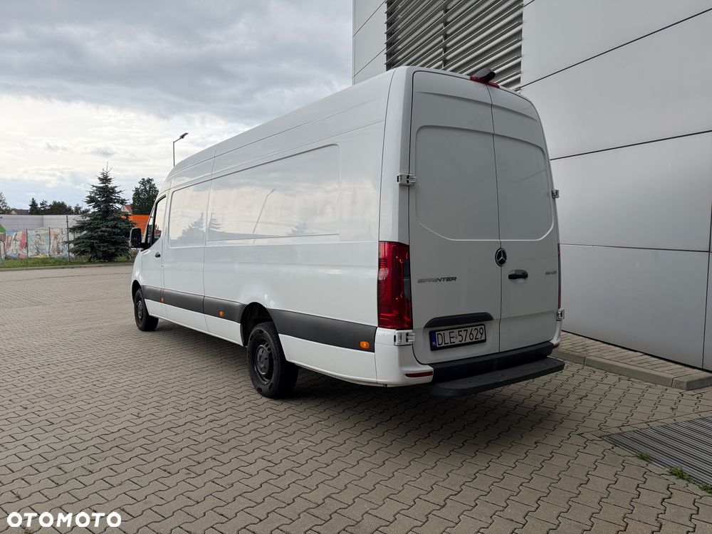 Mercedes-Benz SPRINTER - 4