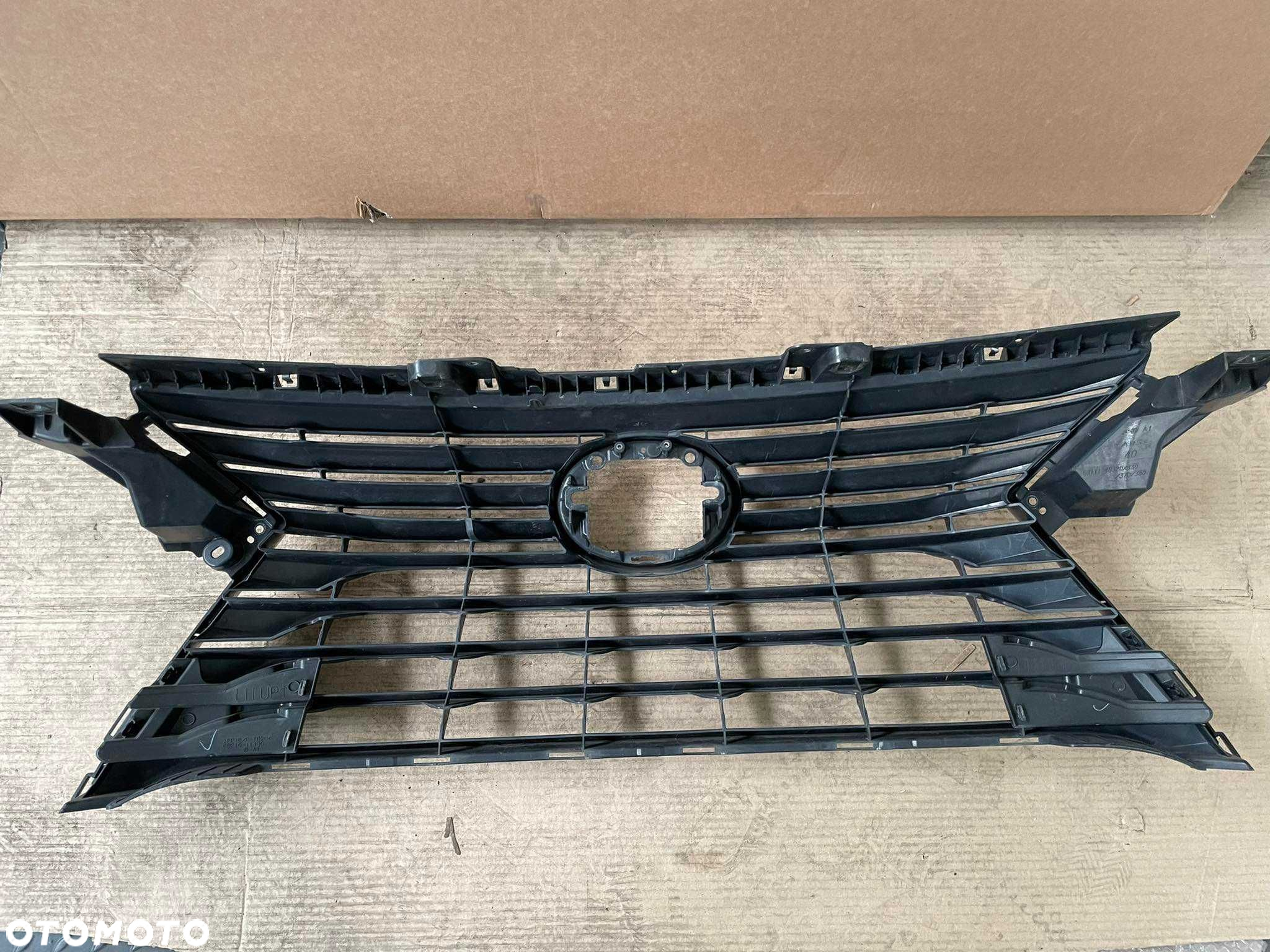 Maskownica/ Grill / Atrapa chłodnicy Lexus RX 450H - 2