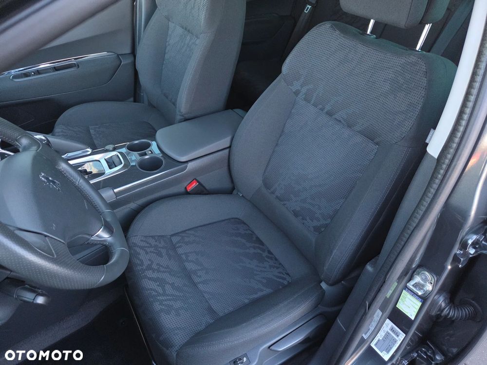 Peugeot 3008 HDi 160 Automatik Allure - 25