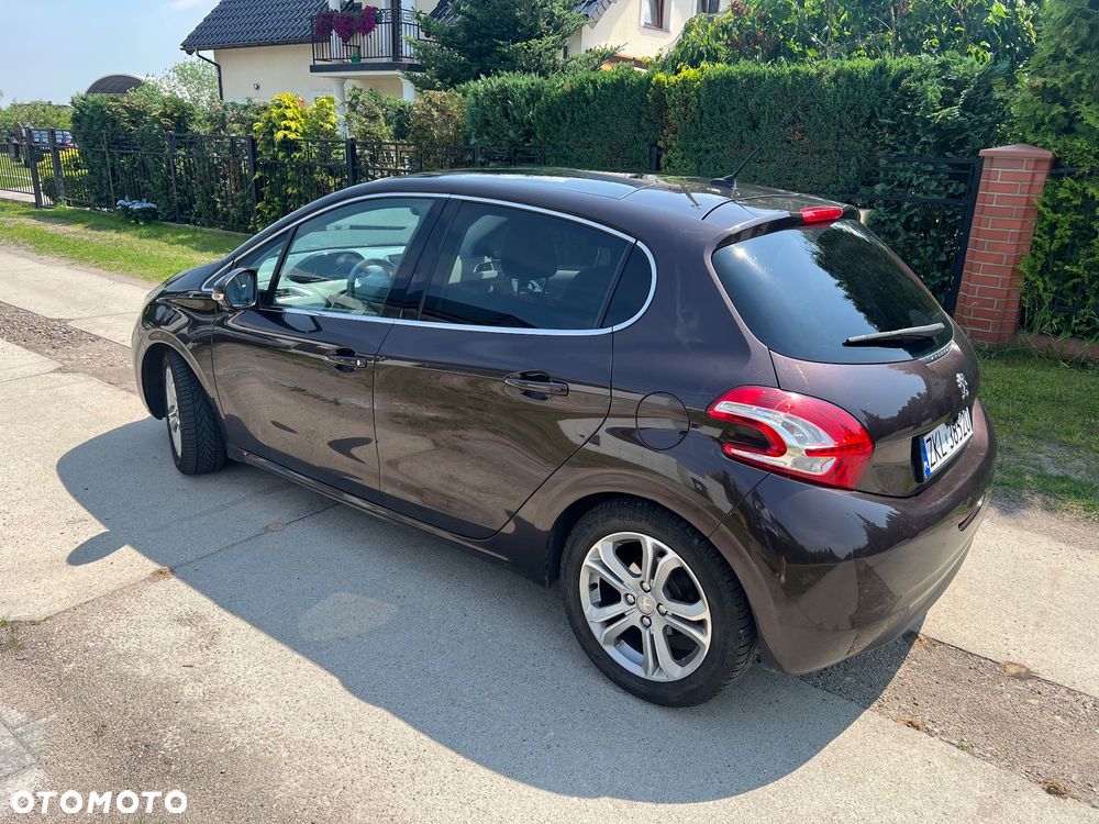 Peugeot 208 1.4 VTi Allure - 3