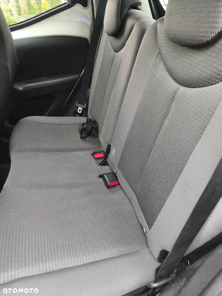 Toyota Aygo x-play - 12