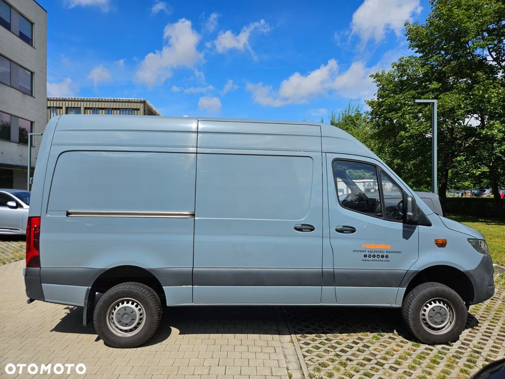 Mercedes-Benz Sprinter - 3