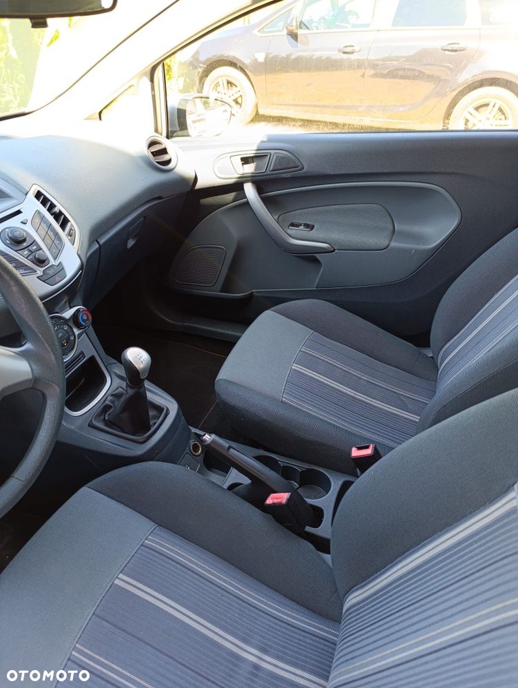 Ford Fiesta - 6