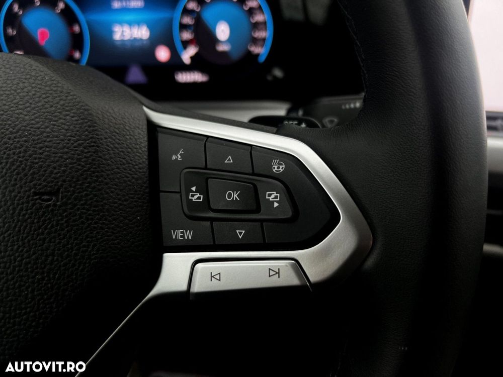 Volkswagen Golf - 37