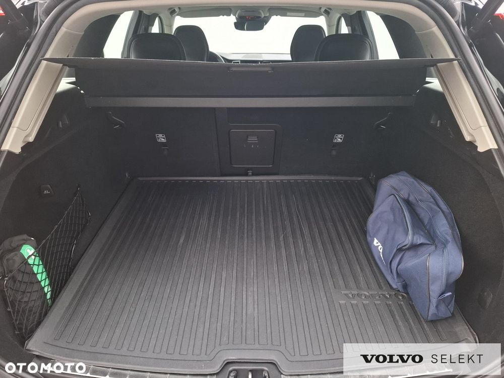 Volvo XC 60 - 33