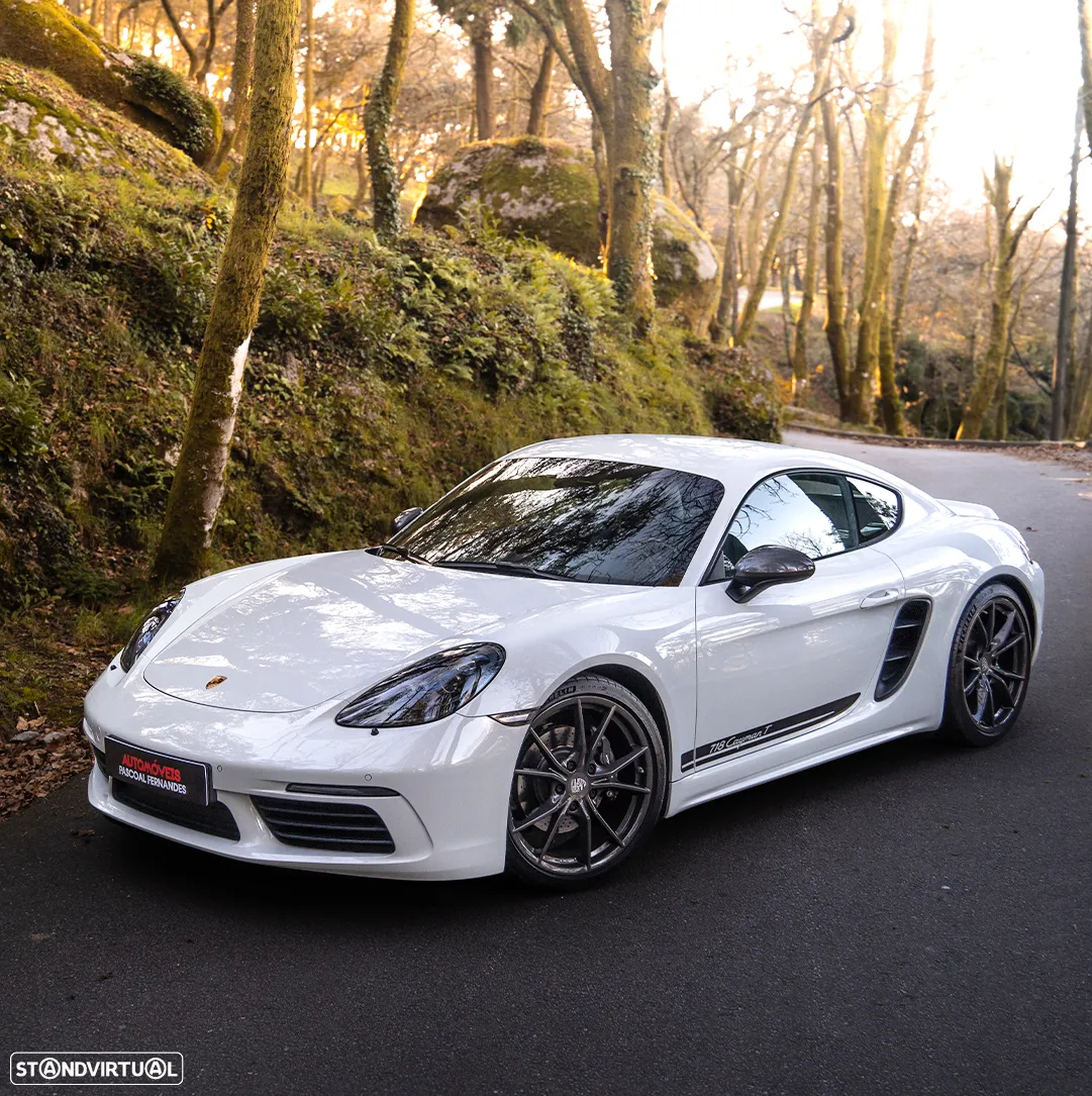 Porsche 718 Cayman T - 32