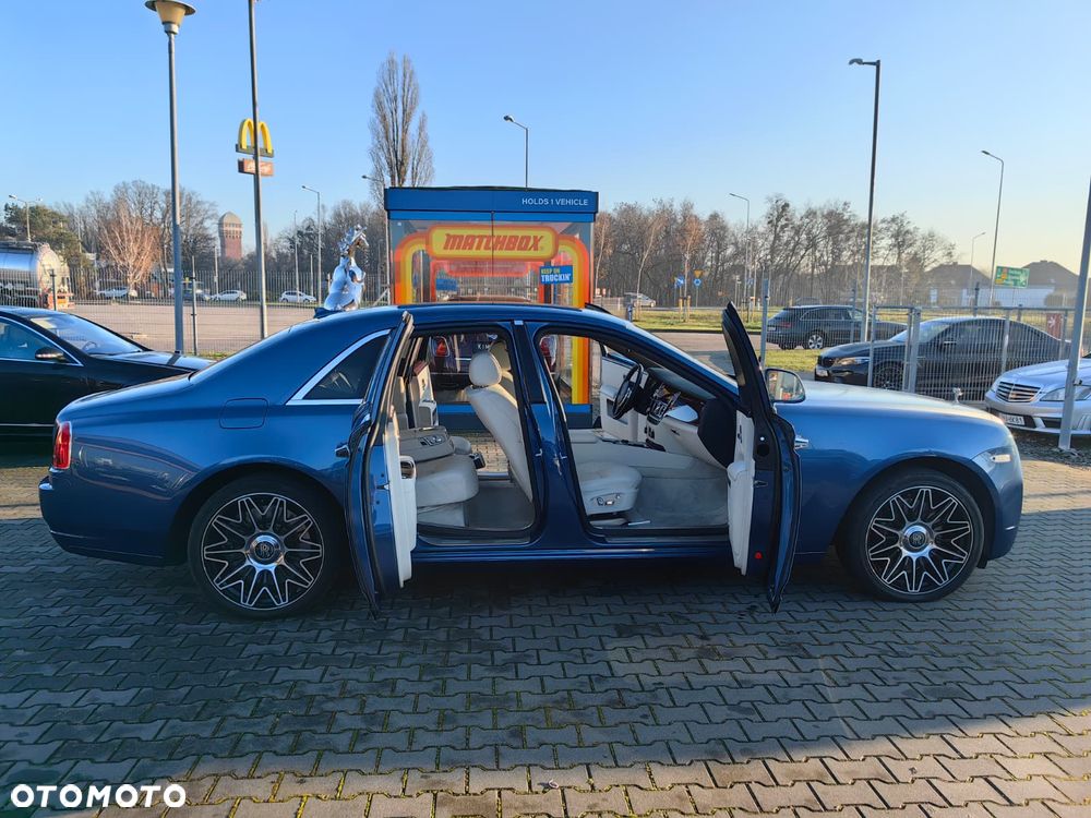 Rolls-Royce Ghost Standard - 11