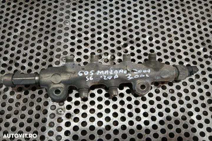 Rampa injectoare 2.0 RF7J 2.0 RF7J Mazda 6 GG [facelift] [2005 - 2007 - 1