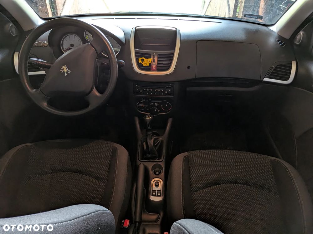 Peugeot 206 plus - 7