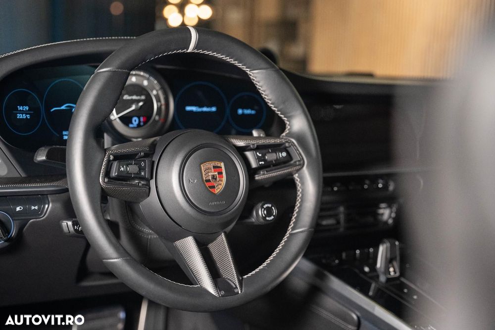 Porsche 911-TURBO-S - 32