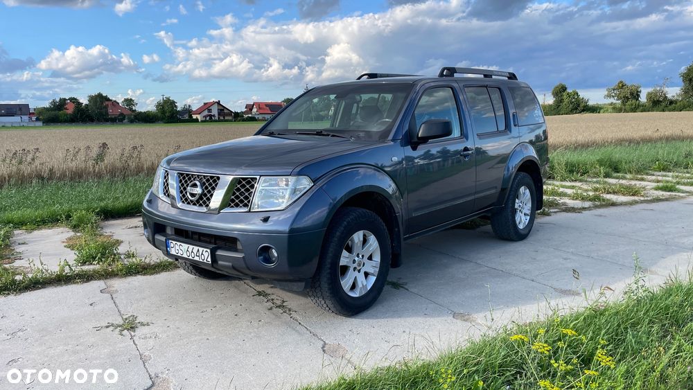 Nissan Pathfinder 2.5 DCi Comfort / XE - 2