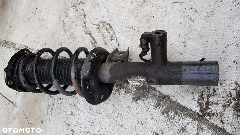 amortyzator lewy przód VW Scirocco 2.0 tsi - 2