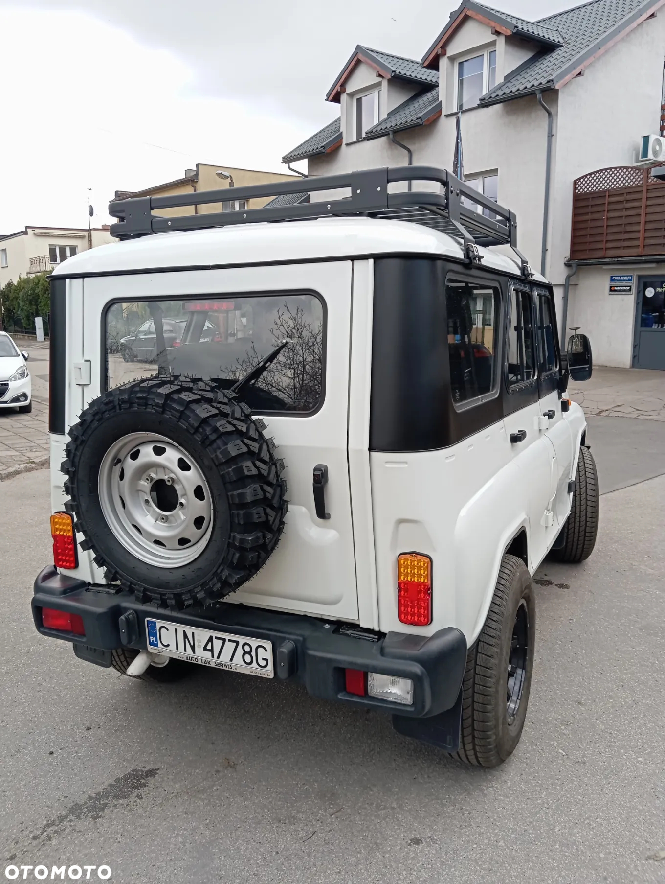 Uaz Inny - 4