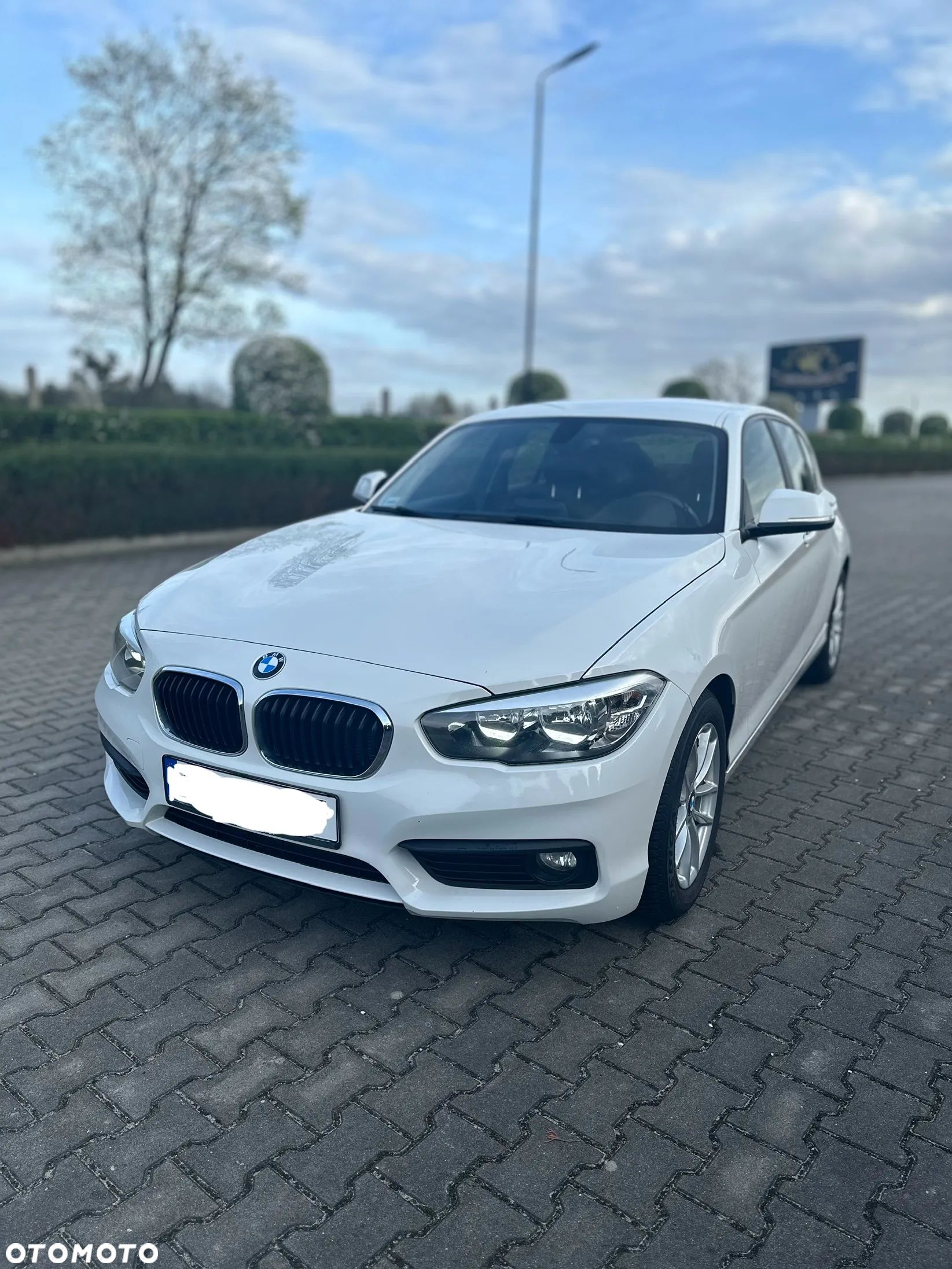 BMW Seria 1 118i - 1