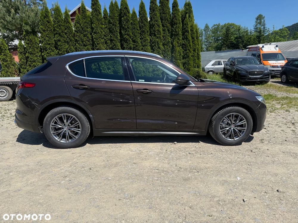 Alfa Romeo Stelvio 2.2 16V AT8 Super - 4