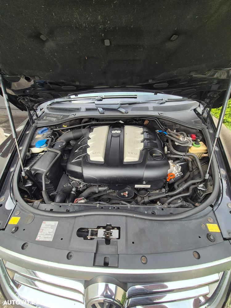 Volkswagen Touareg - 4