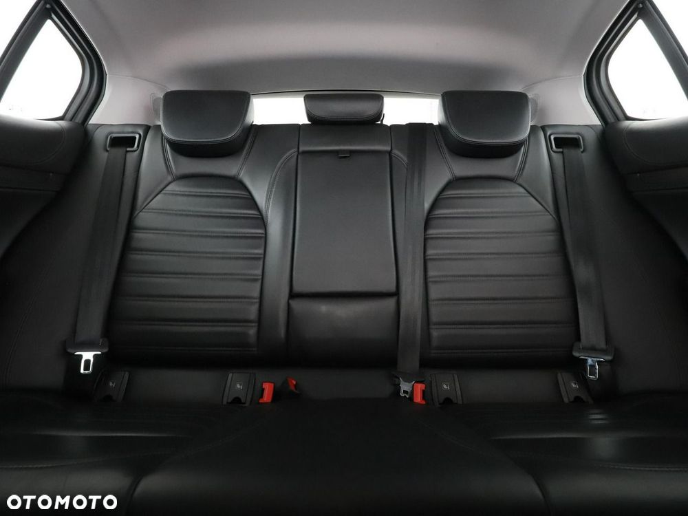 Alfa Romeo Stelvio 2.0 Turbo 16V AT8-Q4 Lusso - 19
