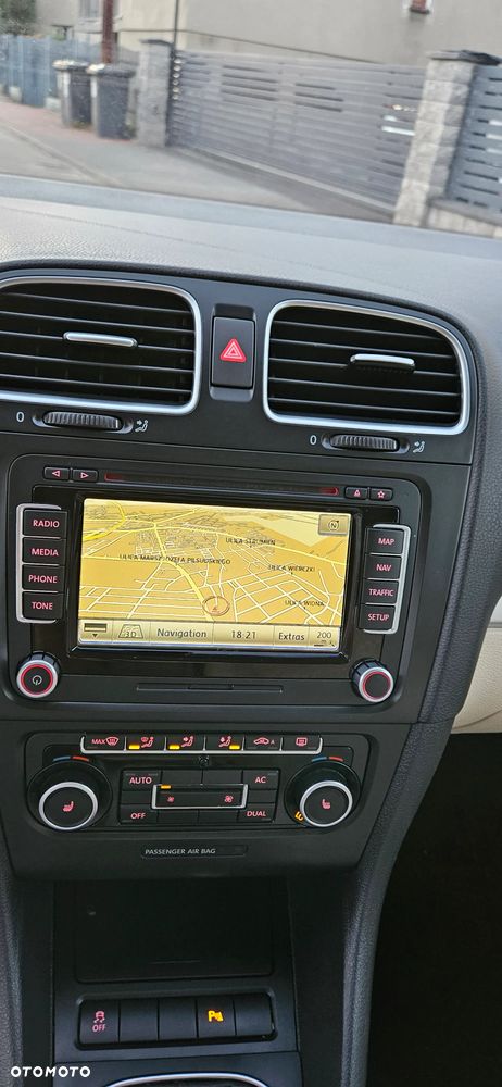 Volkswagen Golf - 23