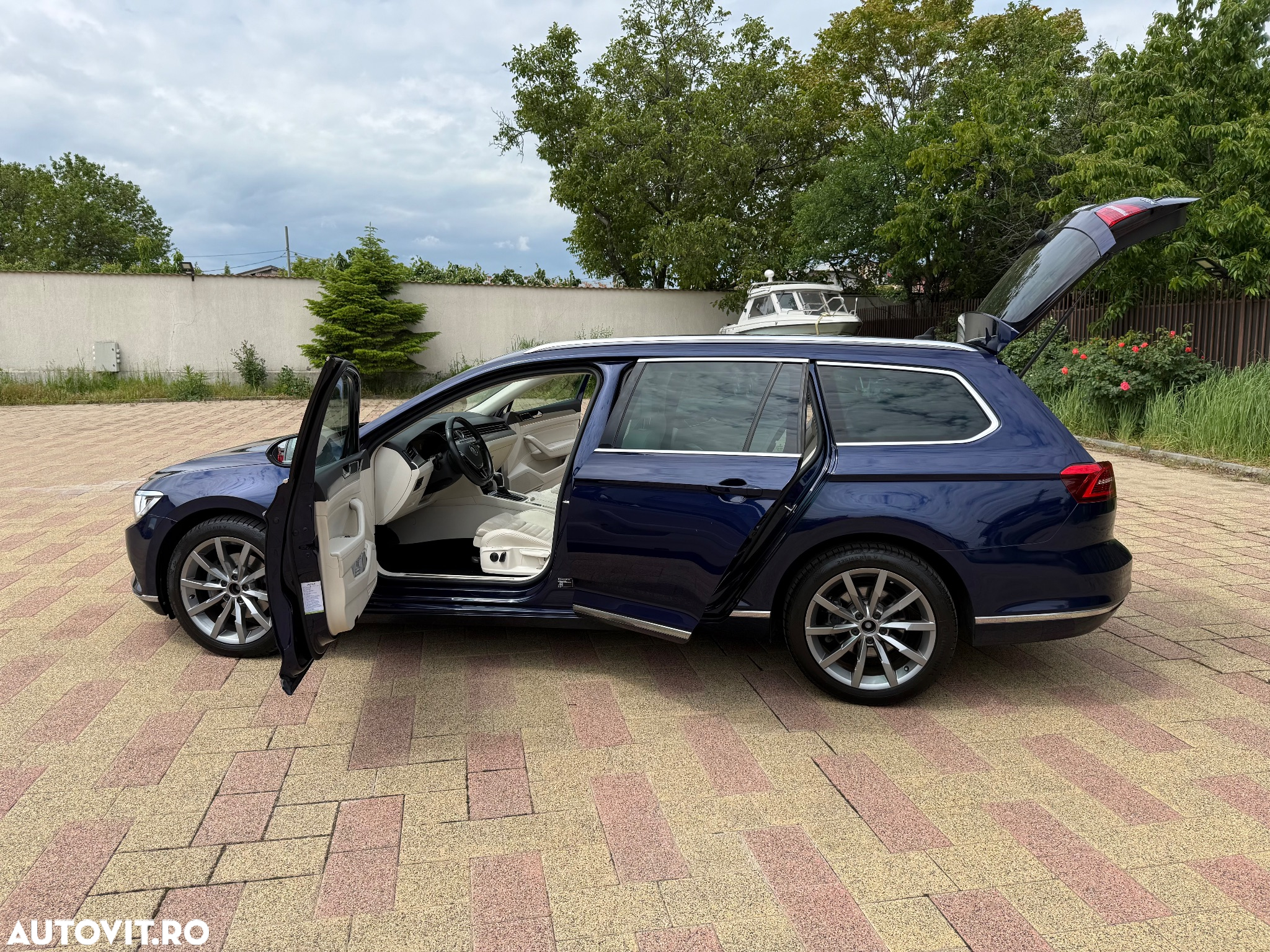 Volkswagen Passat Variant 2.0 TDI DSG 4Motion Highline - 20