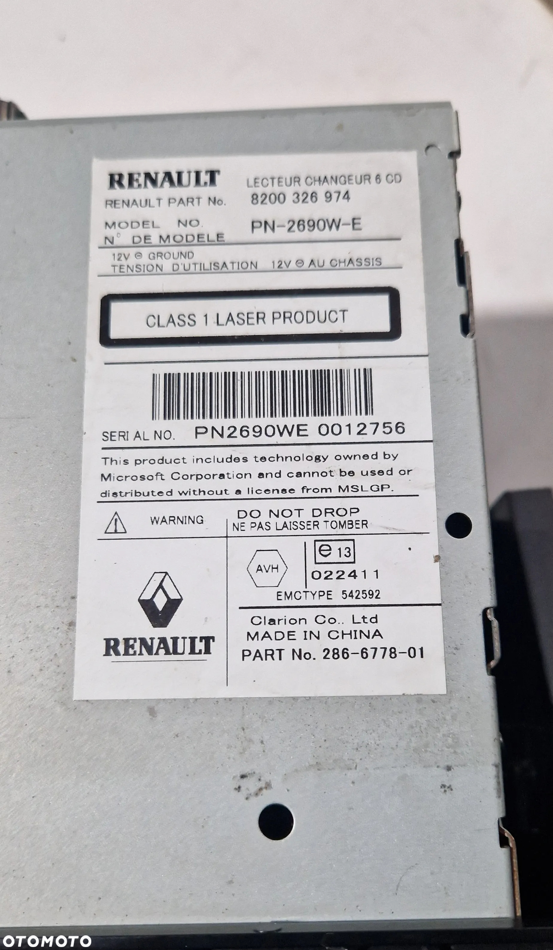 RENAULT VELSATIS RADIO PN-2590W-E - 3