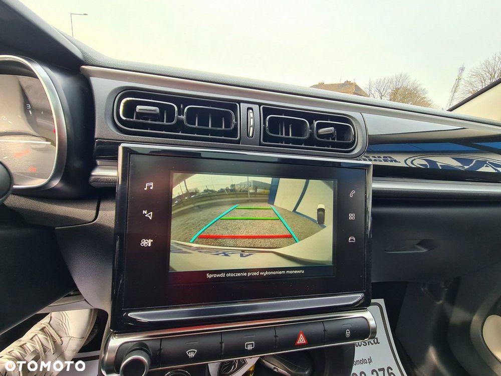 Citroën C3 1.2 PureTech Shine EAT6 - 13