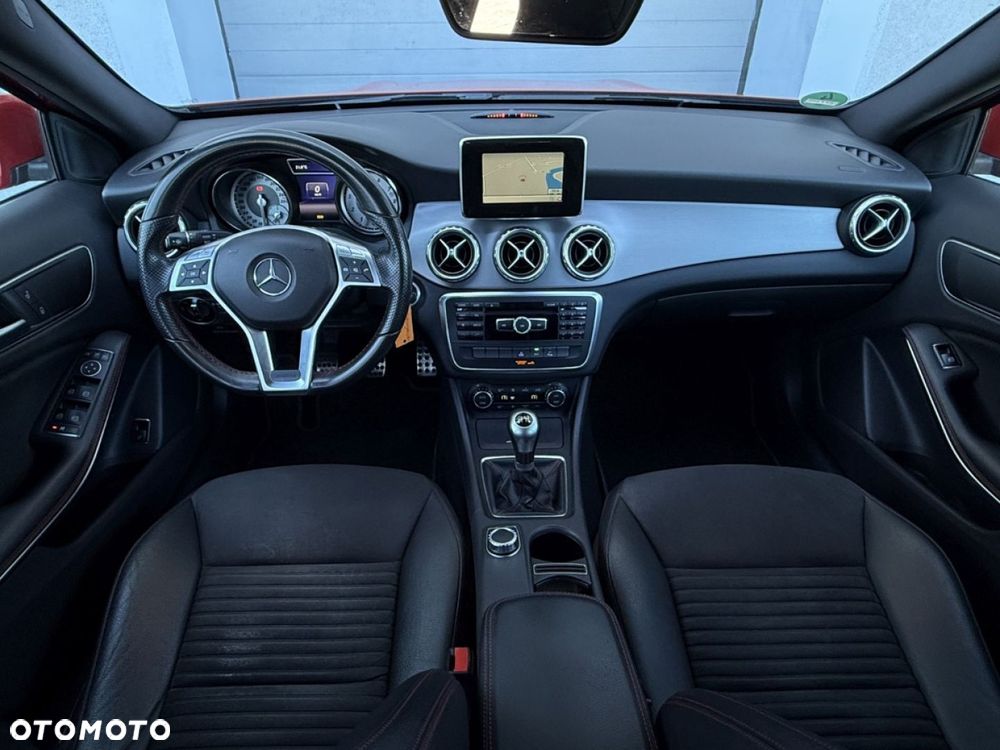Mercedes-Benz GLA 200 AMG Line - 6
