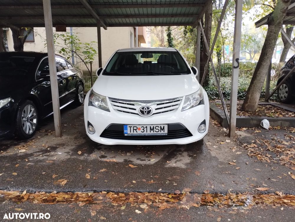 Toyota Avensis 2.0 D-4D Elegance - 1