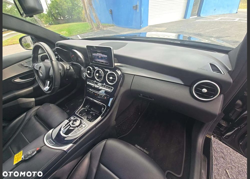Mercedes-Benz Klasa C 300 9G-TRONIC - 12