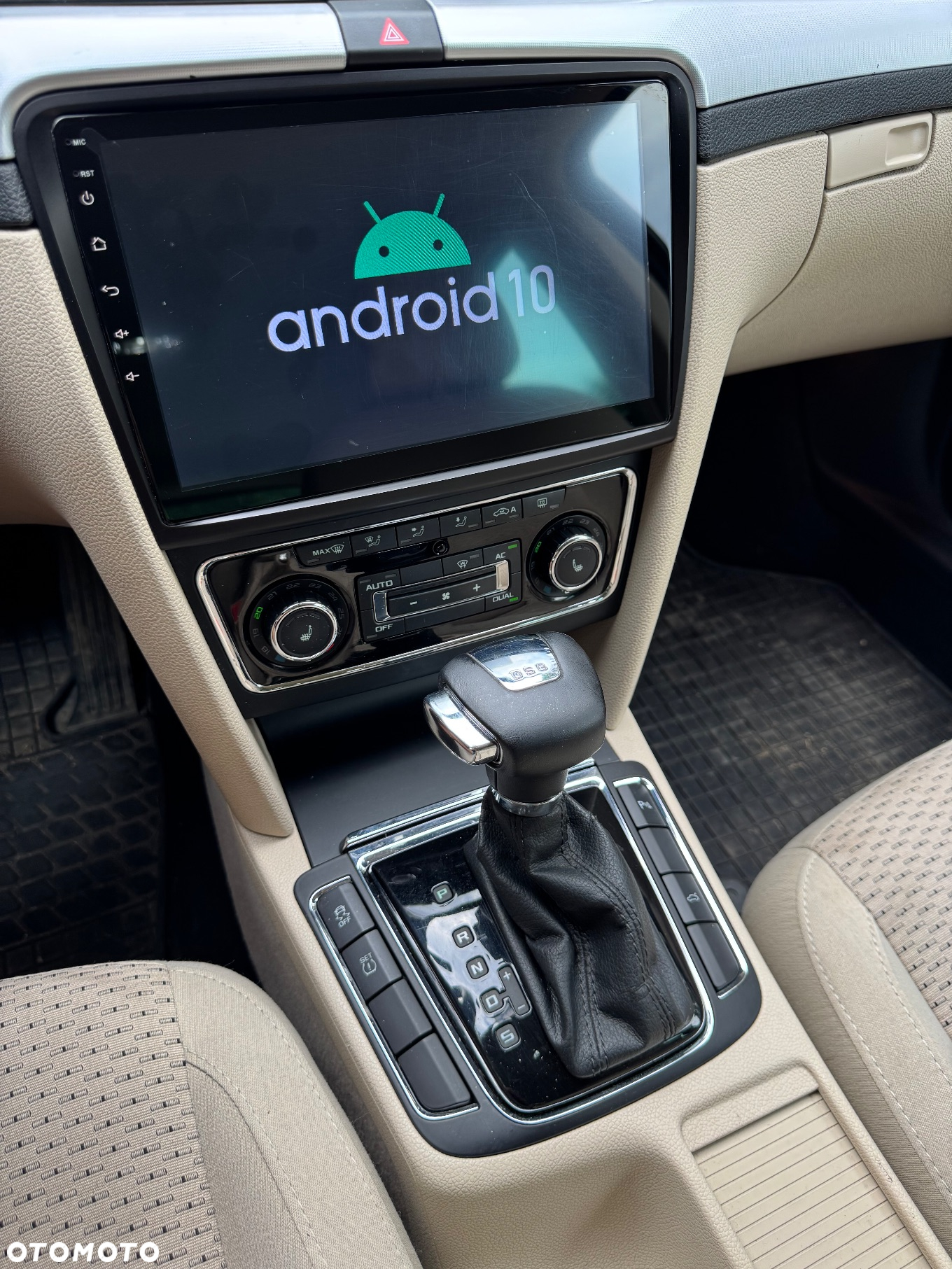 Skoda Superb 2.0 TDI Elegance DSG - 9