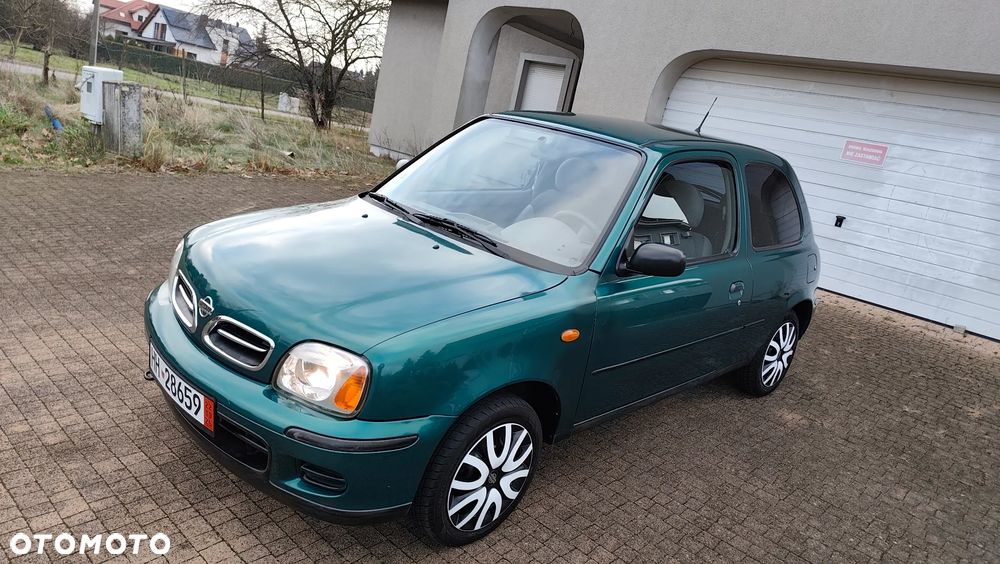 Nissan Micra - 1