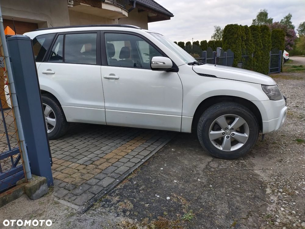 Suzuki Grand Vitara 1.9 DDiS De Luxe EU5 - 2