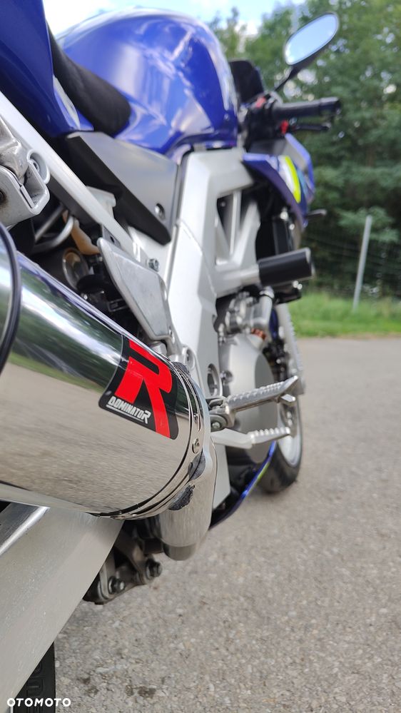 Suzuki SV - 8