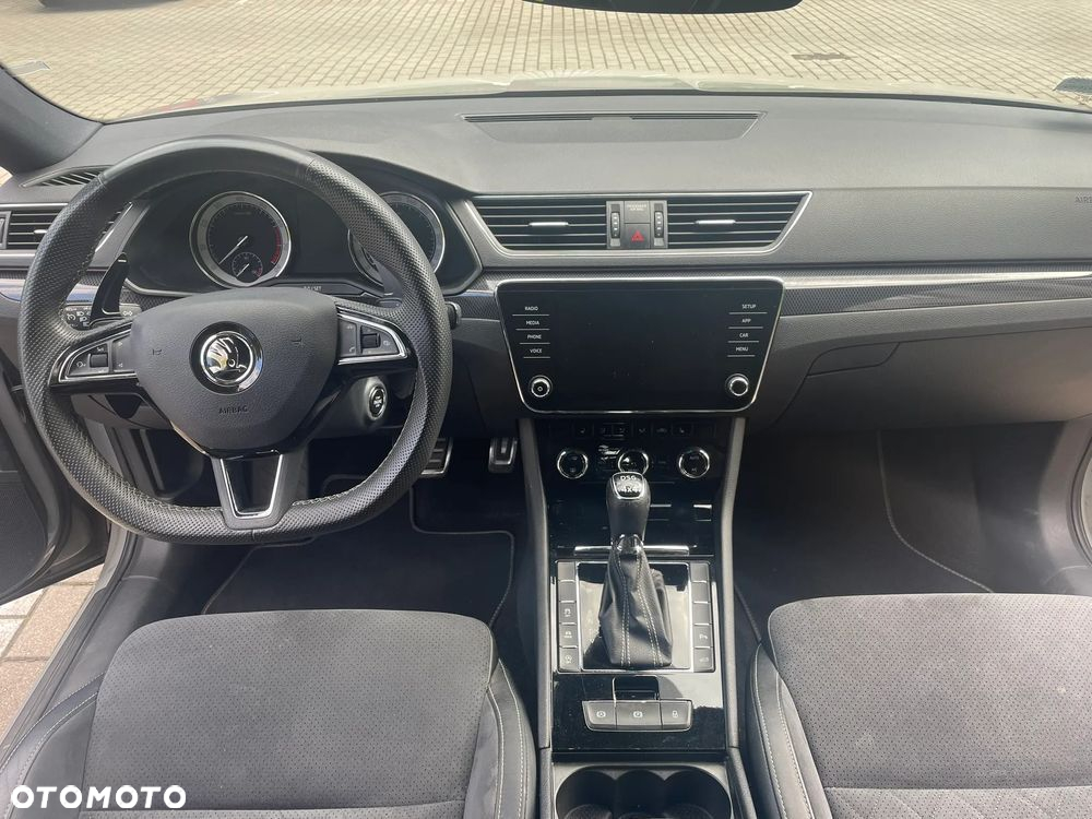 Skoda Superb 2.0 TSI 4x4 Sportline DSG - 10