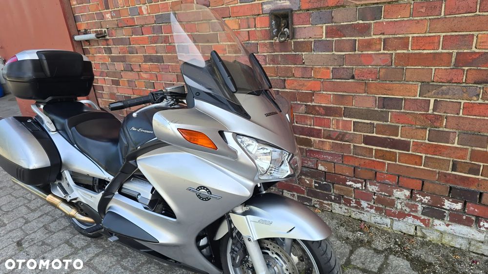 Honda ST - 19