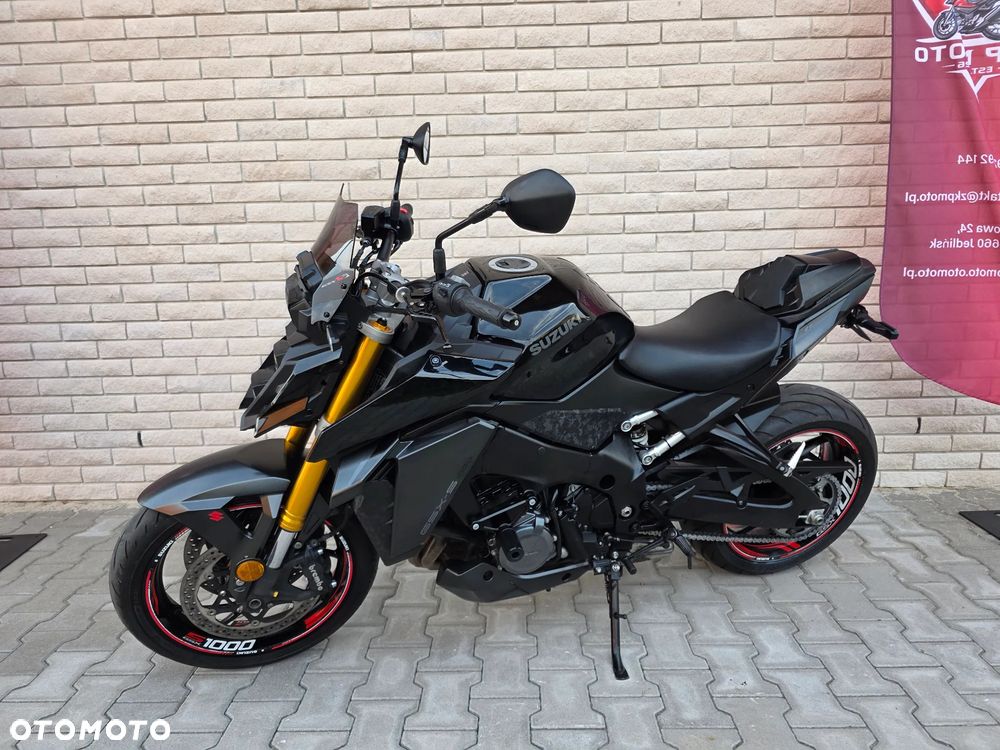 Suzuki GSX 1000 - 12