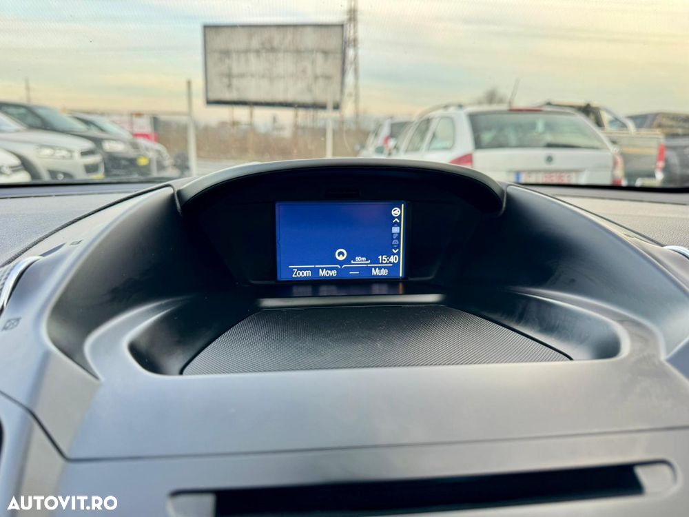 Ford Kuga 2.0 TDCi 2x4 Titanium - 17