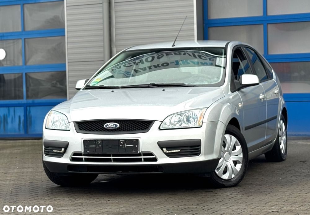 Ford Focus 1.6 16V Style - 4
