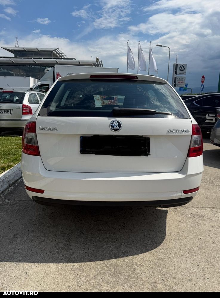 Skoda Octavia 1.5 TSI DSG Ambition - 3