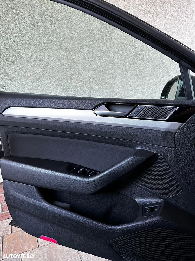 Volkswagen Passat 2.0 TDI DSG R Executive - 20