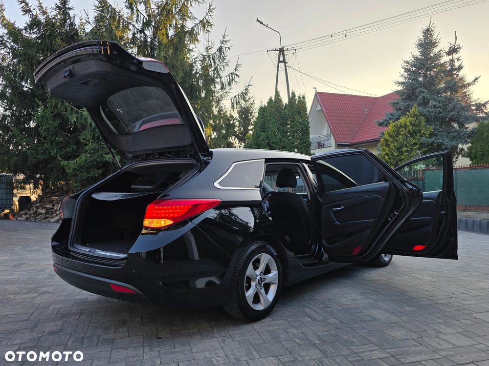 Hyundai i40 Kombi 1.7 CRDi Premium - 36