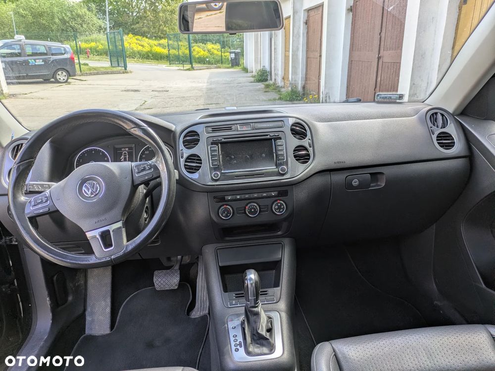 Volkswagen Tiguan - 12
