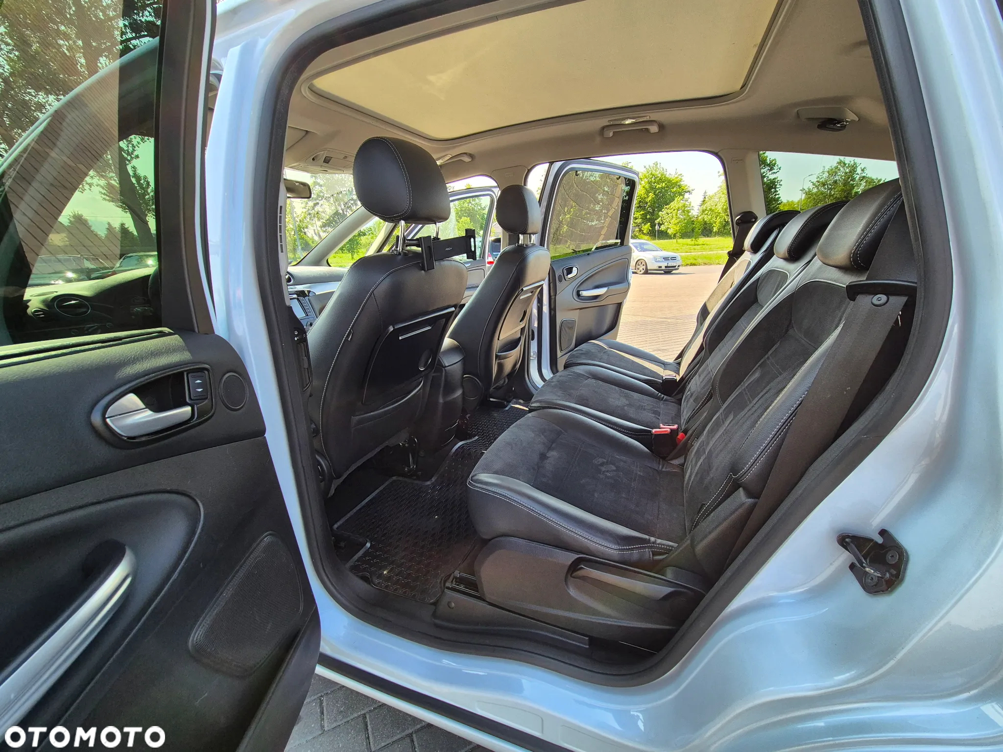 Ford S-Max 2.0 TDCi DPF Titanium - 17