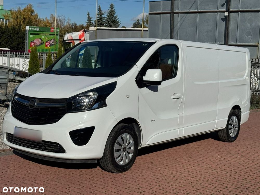 Opel Vivaro - 10