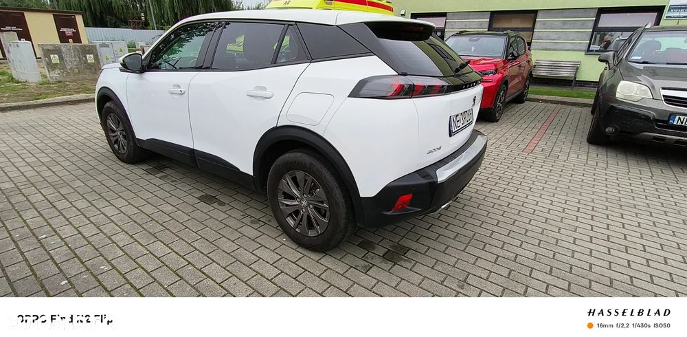 Peugeot 2008 1.2 PureTech Active S&S EAT8 - 3