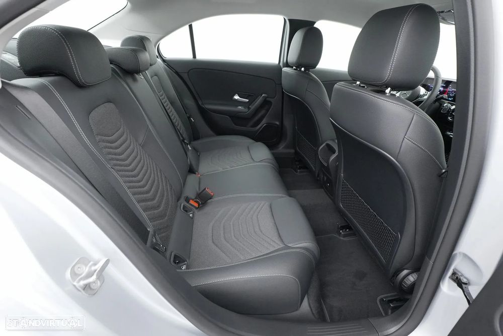 Mercedes-Benz A 250 Limousine e - 28
