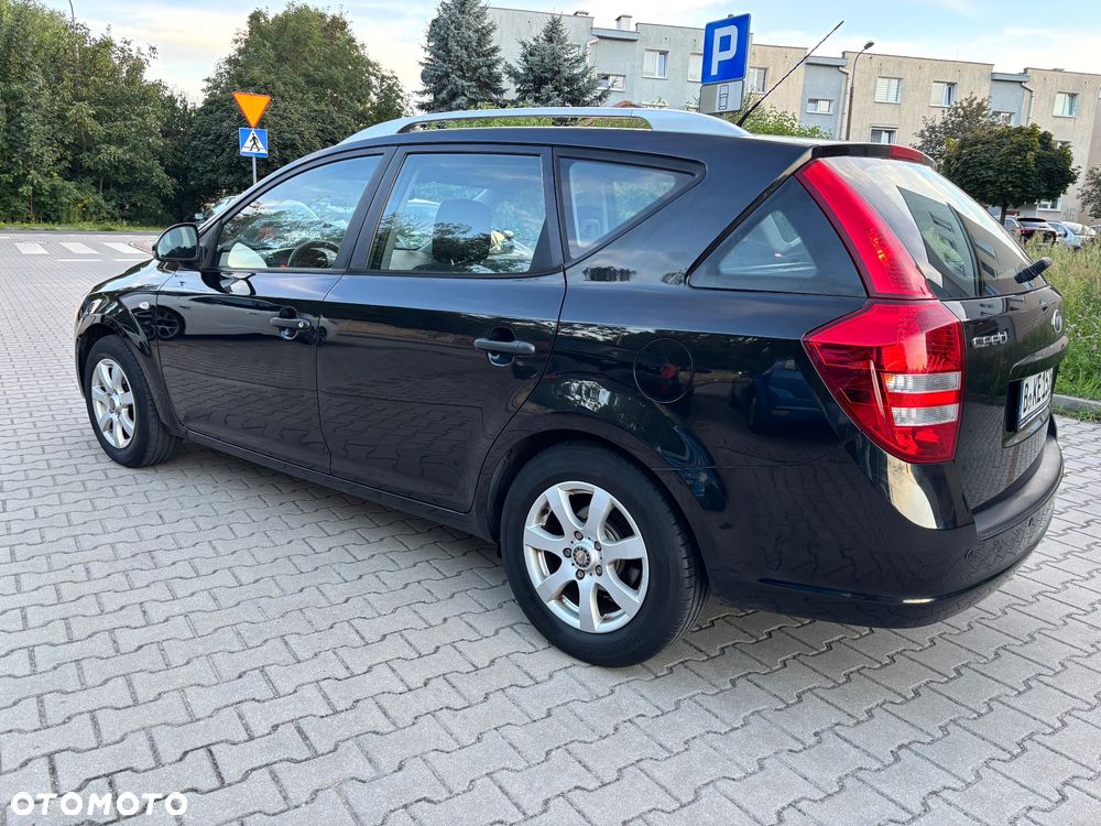 Kia Ceed 1.4 CVVT Attract - 4
